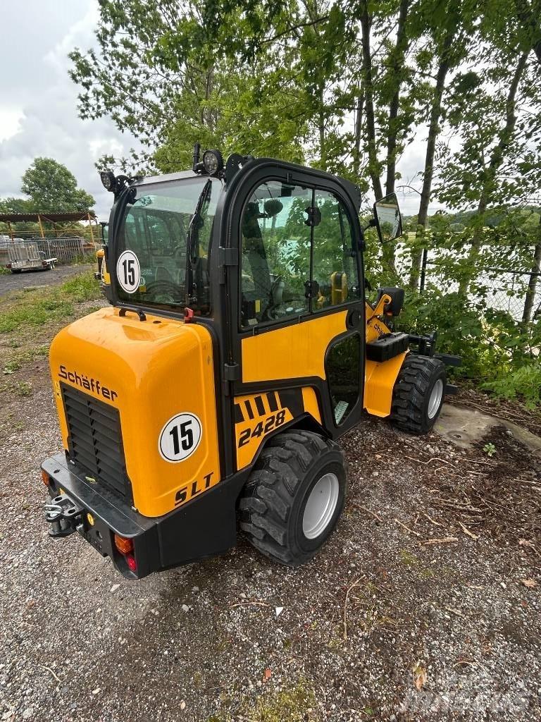 Schäffer 2428 SLT Chargeuse compacte