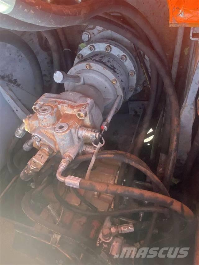 Hitachi EX120 Pelle sur chenilles