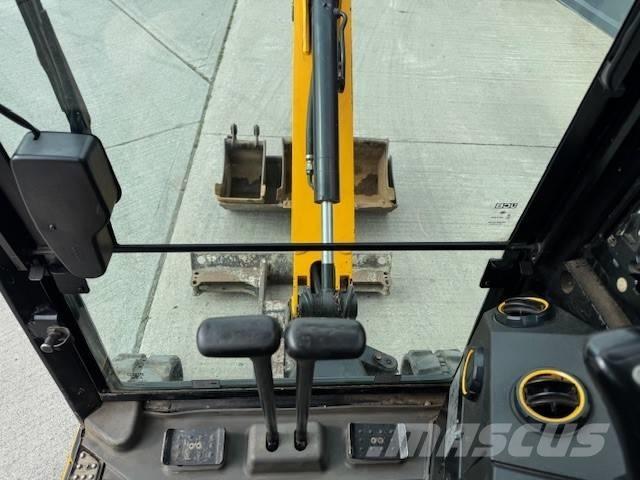 JCB 16C-1 Mini pelle < 7t