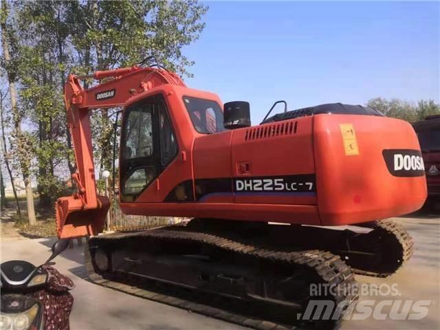 Doosan DH 225 LC-7 Pelle sur chenilles