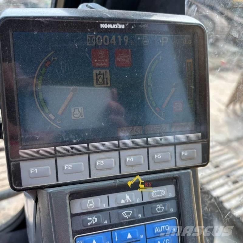 Komatsu PC 220-8 Pelle sur chenilles