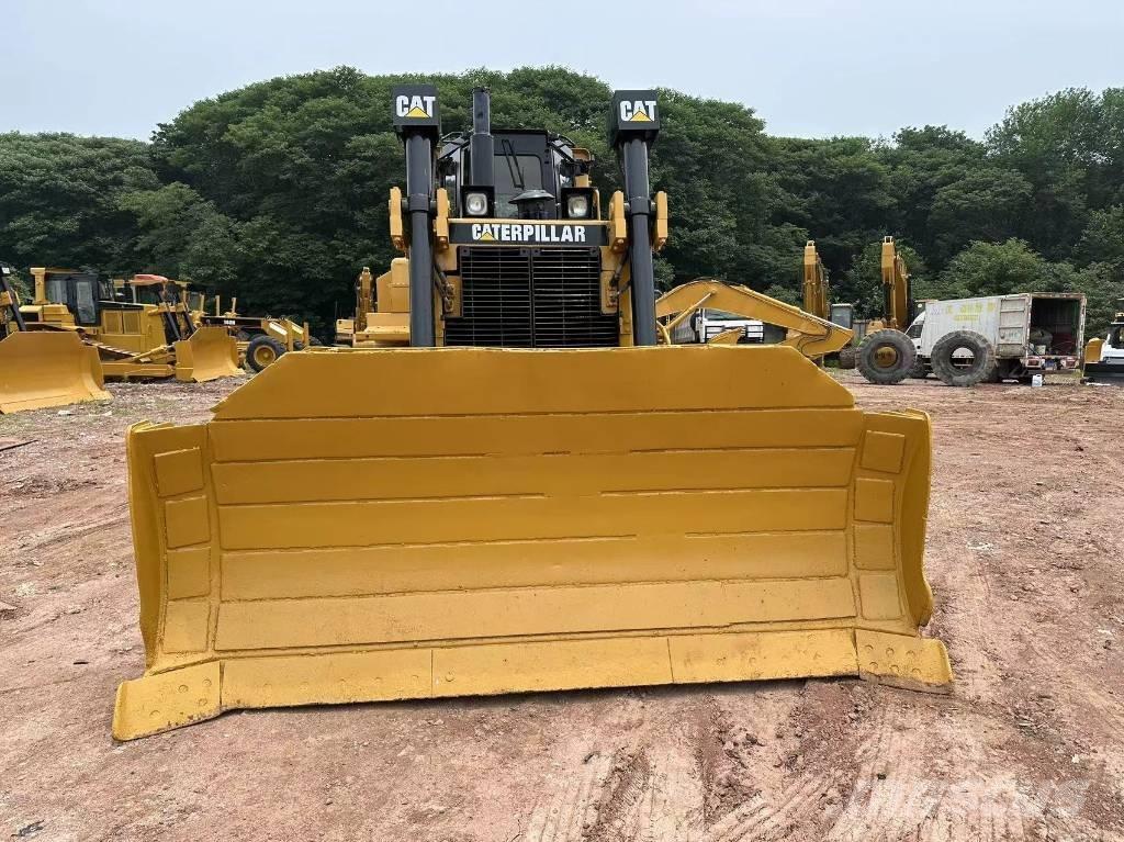 CAT D 8 R Bouteurs sur chenilles