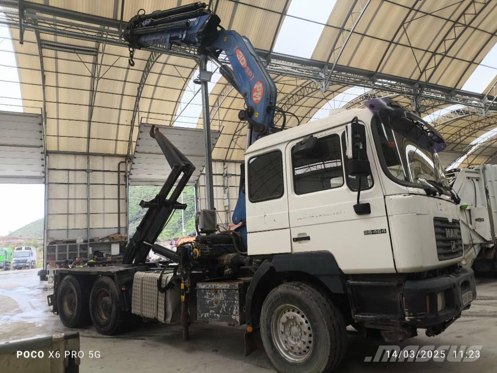 MAN 26.464 Camion porte container