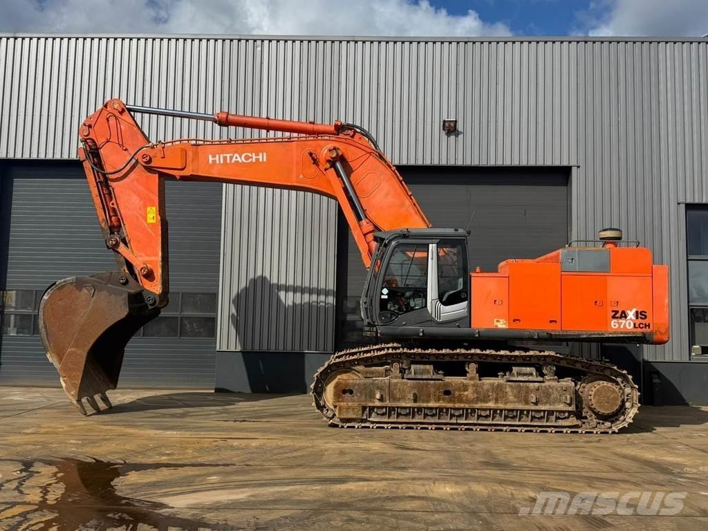 Hitachi ZX670LCH-3 Pelle sur chenilles