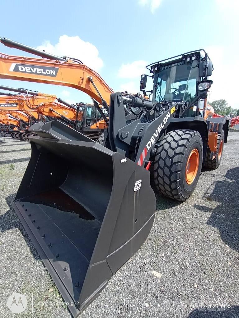 Develon DL 280-7 Chargeuse sur pneus