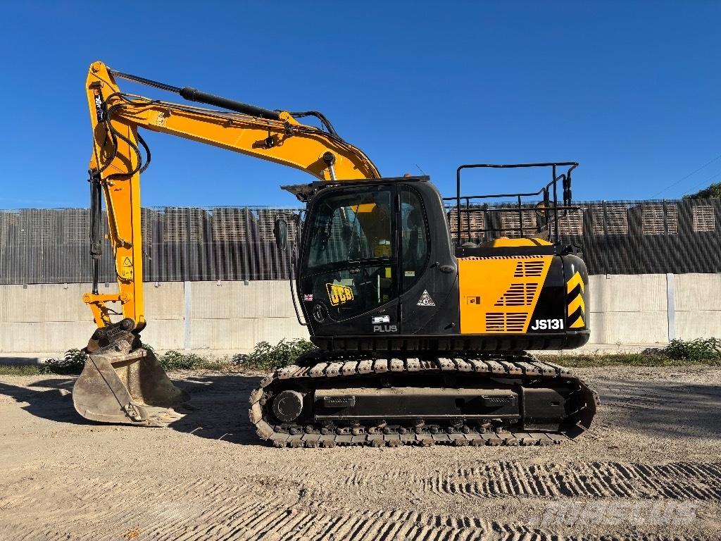 JCB JS 131 LC Pelle sur chenilles