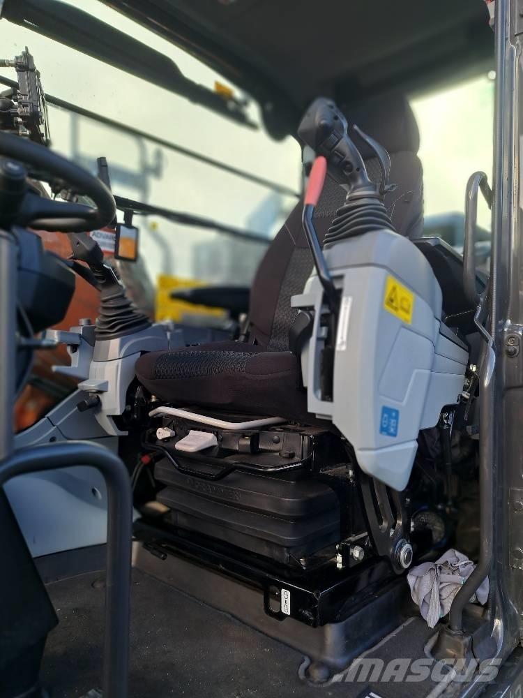 Hitachi ZX155WT-5 Pelle sur pneus