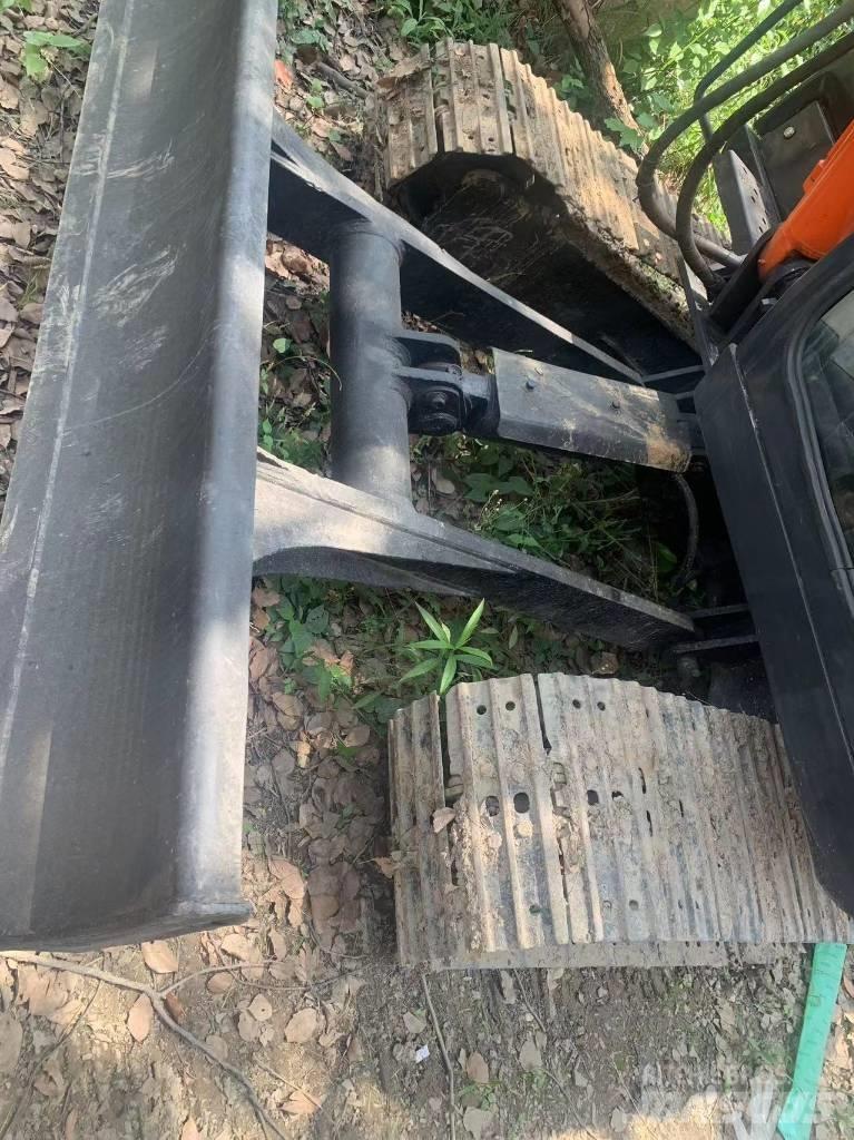 Hitachi ZX60 Pelle sur chenilles