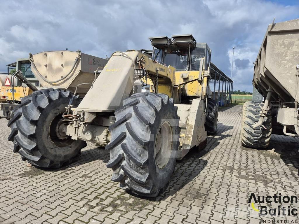 Bomag MPH 122 Niveleuse