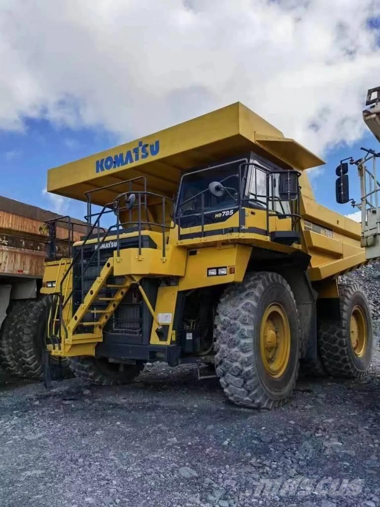 Komatsu HD 785-7 Tombereau rigide