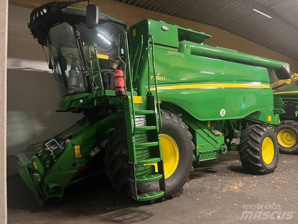 John Deere T550i Moissonneuse batteuse