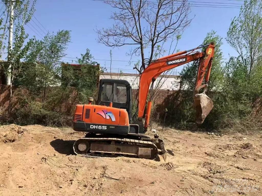 Doosan DH 55 Mini pelle < 7t
