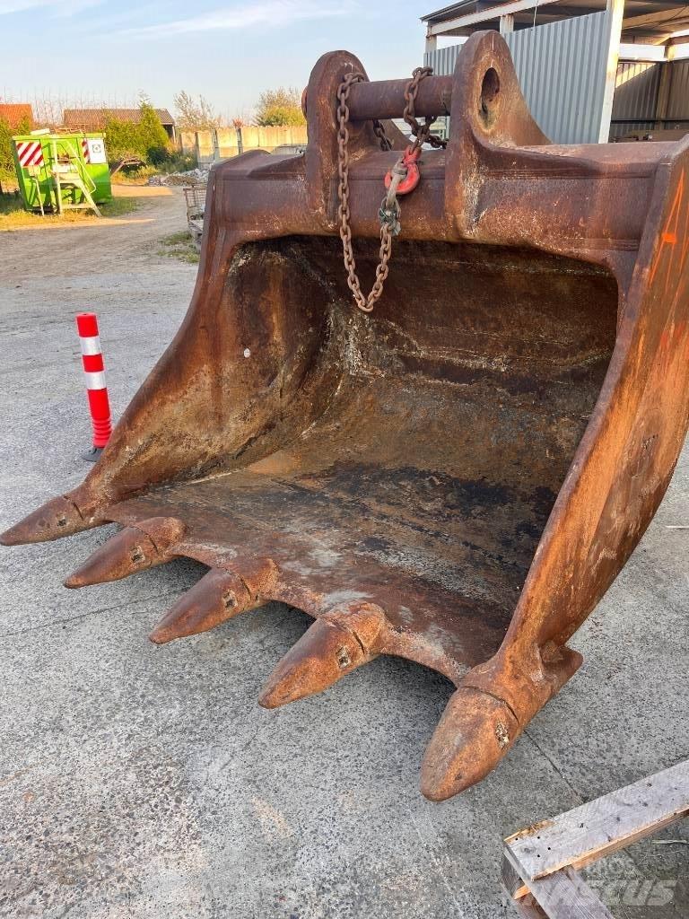 HSM 3.8 m3 Godet