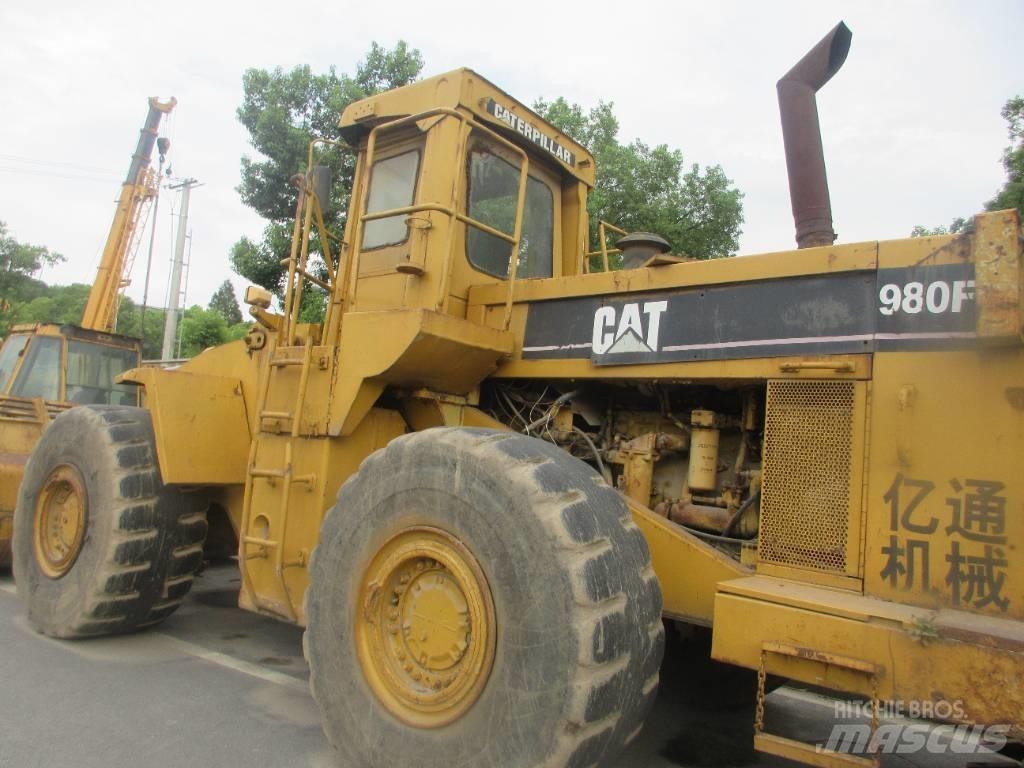 CAT 980 F Chargeuse sur pneus
