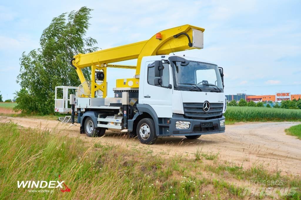 Palfinger P 300 KS Camion nacelle