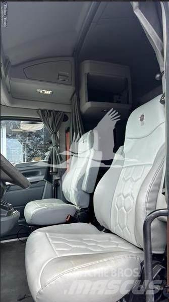 Kenworth T680 Tracteur routier