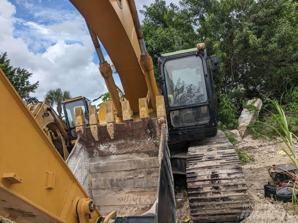CAT 330 CL Pelle sur chenilles