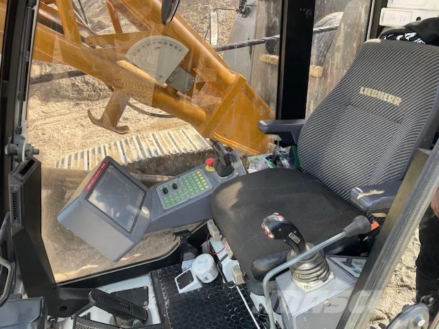 Liebherr HS 8100 HD Dragline