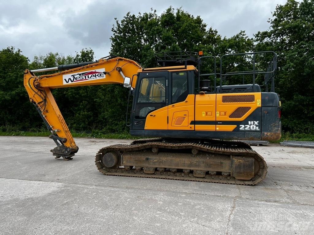 Hyundai HX 220 L Pelle sur chenilles