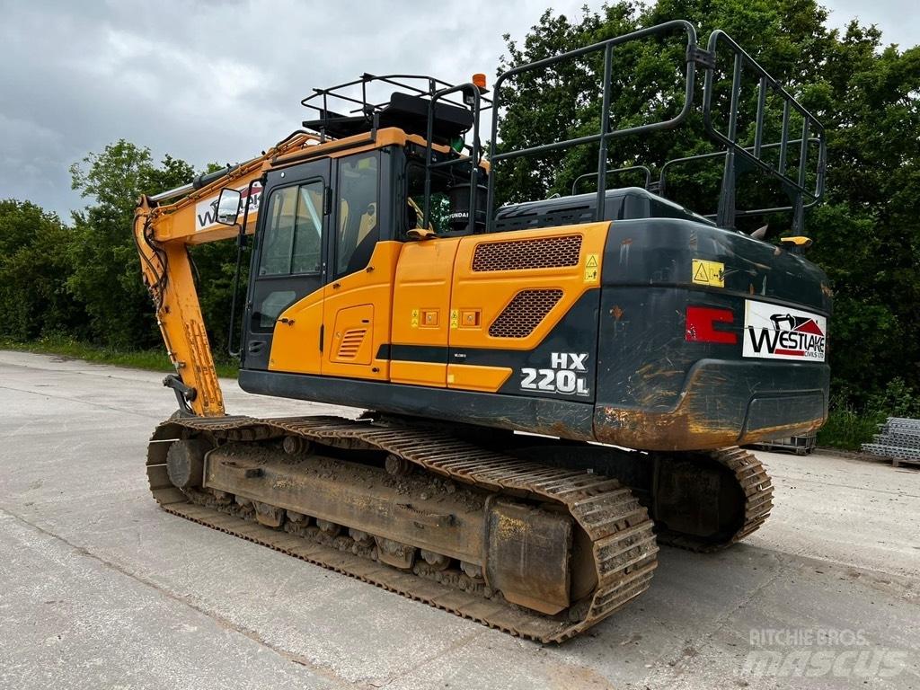 Hyundai HX 220 L Pelle sur chenilles