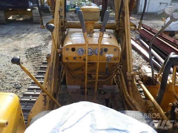 Komatsu D20S-3 Bouteurs sur chenilles