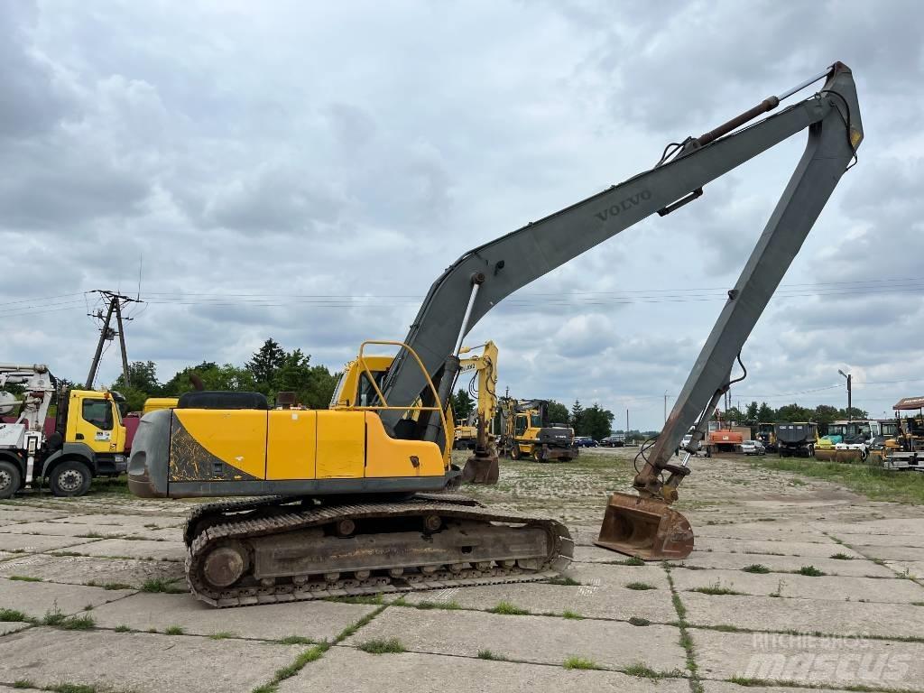 Volvo EC 240 LR Pelle longue portée