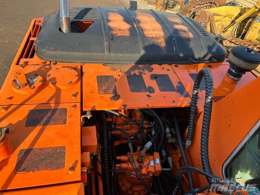 Daewoo Solar 200WV Pelle sur pneus