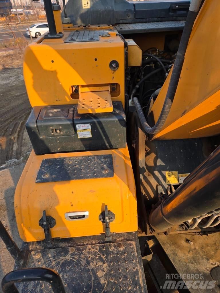 Hyundai HW 145 Pelle sur pneus