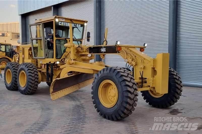 CAT  140G Niveleuse