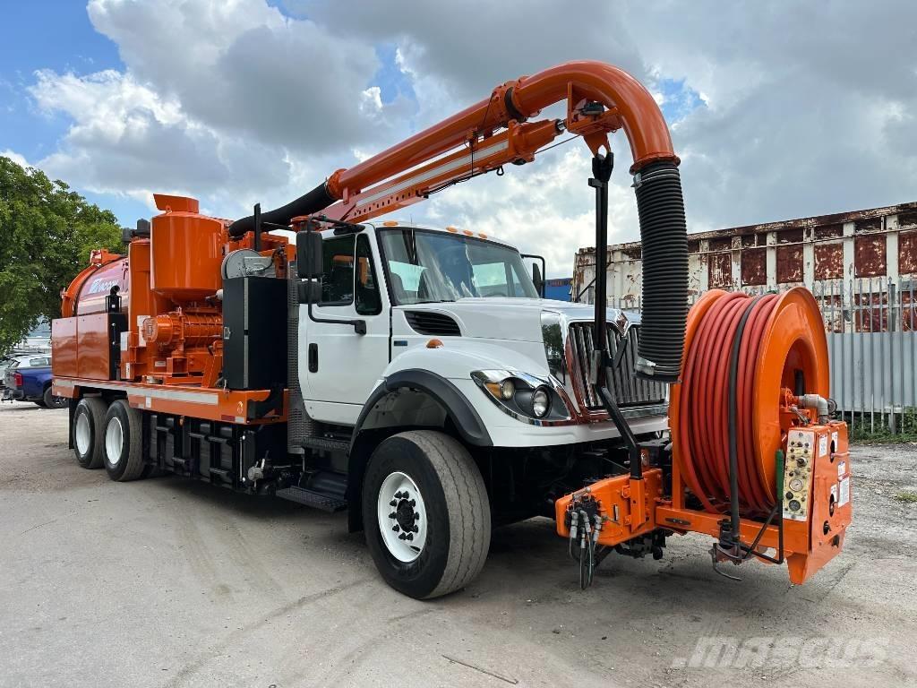 International 7400 Camion aspirateur, Hydrocureur