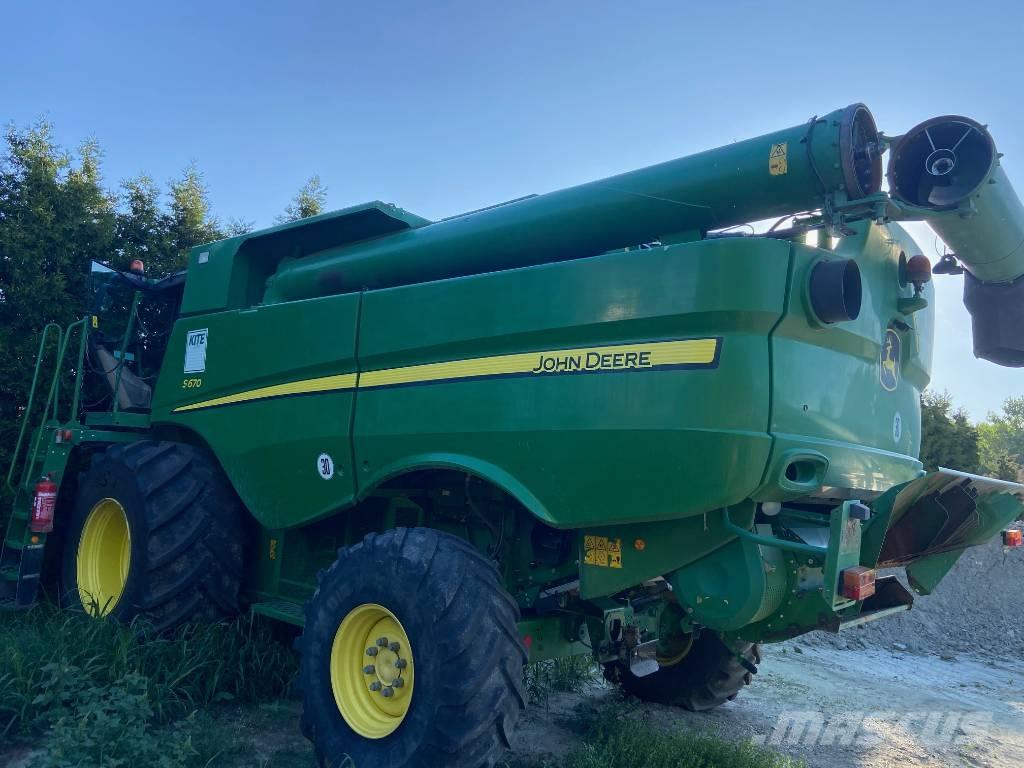 John Deere S 670 i Moissonneuse batteuse