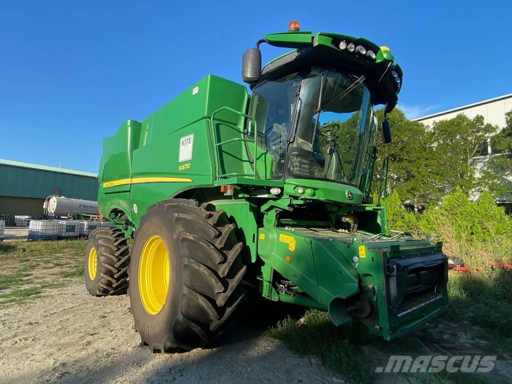 John Deere S 670 i Moissonneuse batteuse