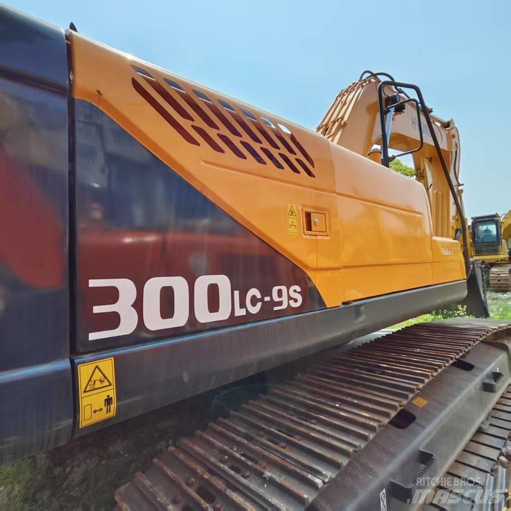Hyundai Robex 300 LC Pelle sur chenilles