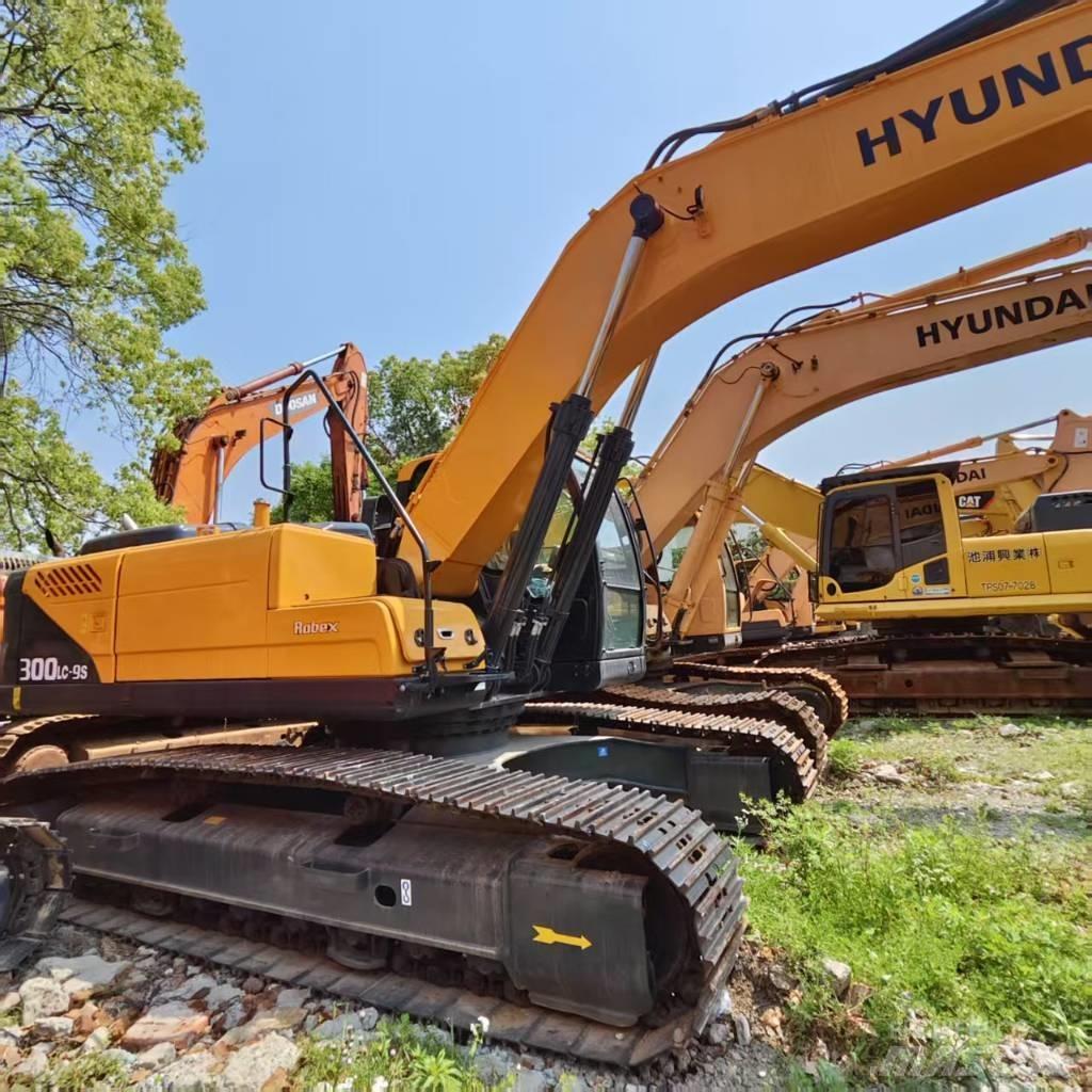 Hyundai Robex 300 LC Pelle sur chenilles