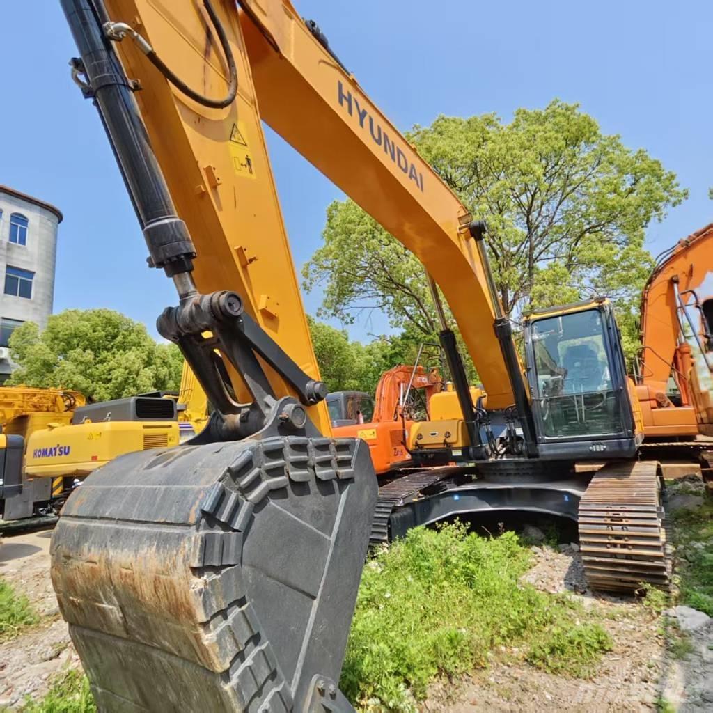 Hyundai Robex 300 LC Pelle sur chenilles