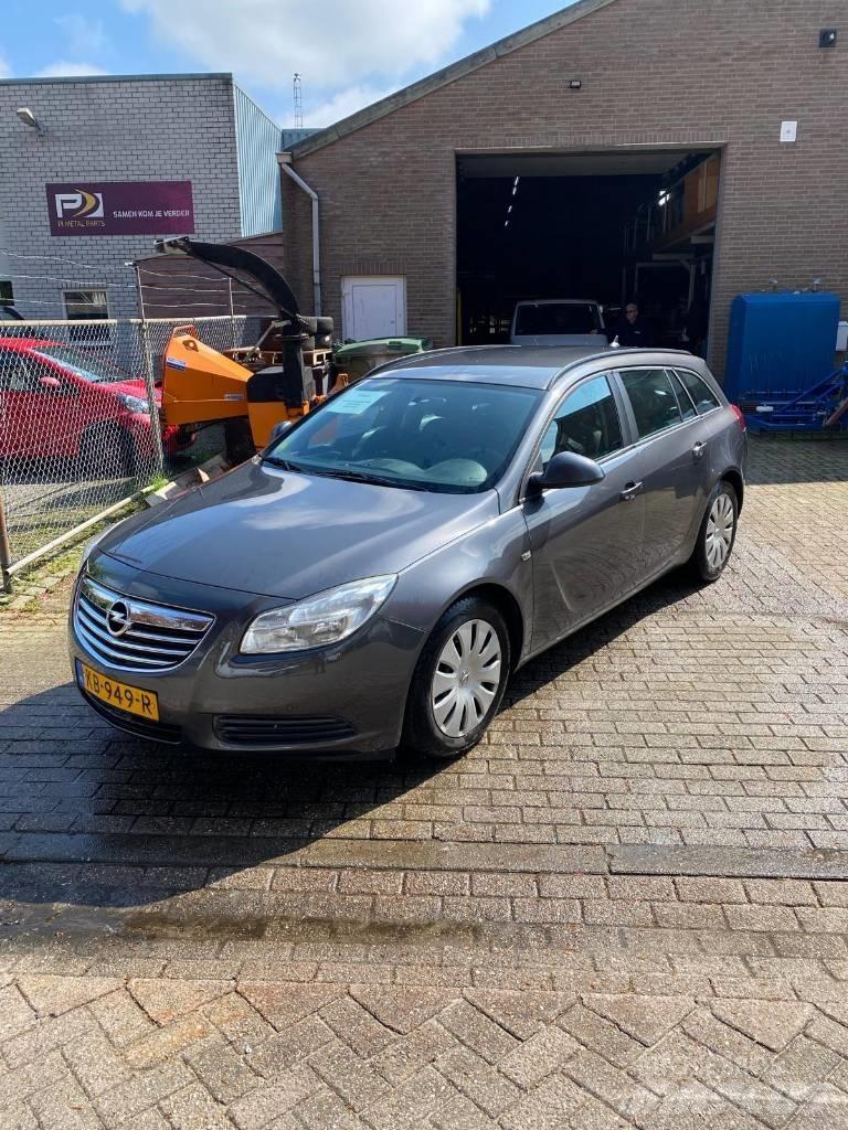 Opel Insignia Voiture