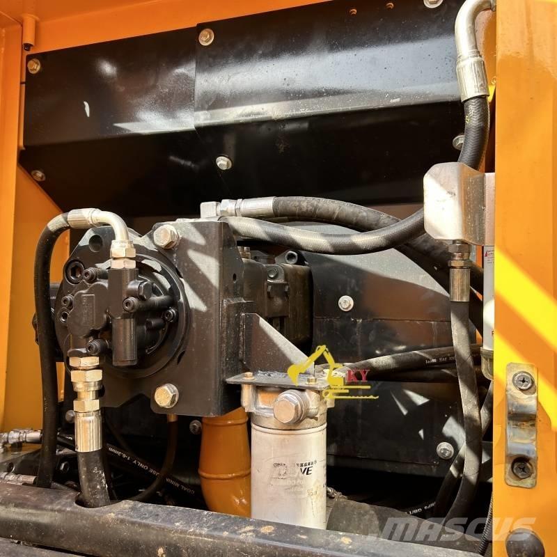 Hyundai 220-9 Pelle sur chenilles