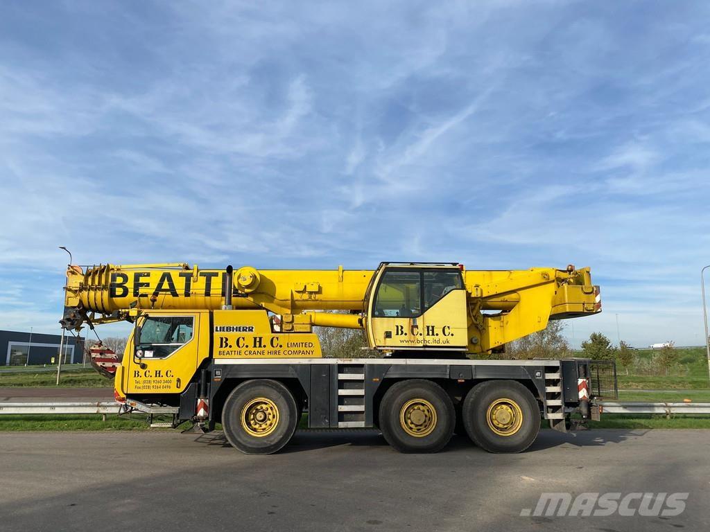 Liebherr LTM1055/1 Grues tout terrain