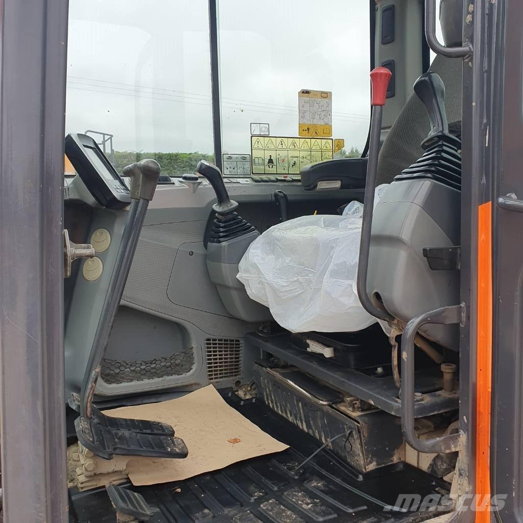 Doosan DX 85 R-3 Mini pelle 7t-12t