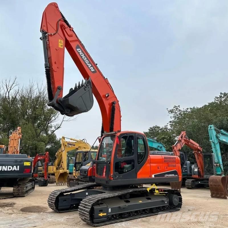 Doosan DX225-9C Pelle sur chenilles