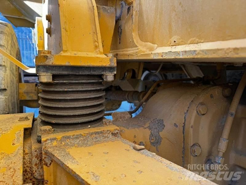 CAT 730 C Tombereau articulé