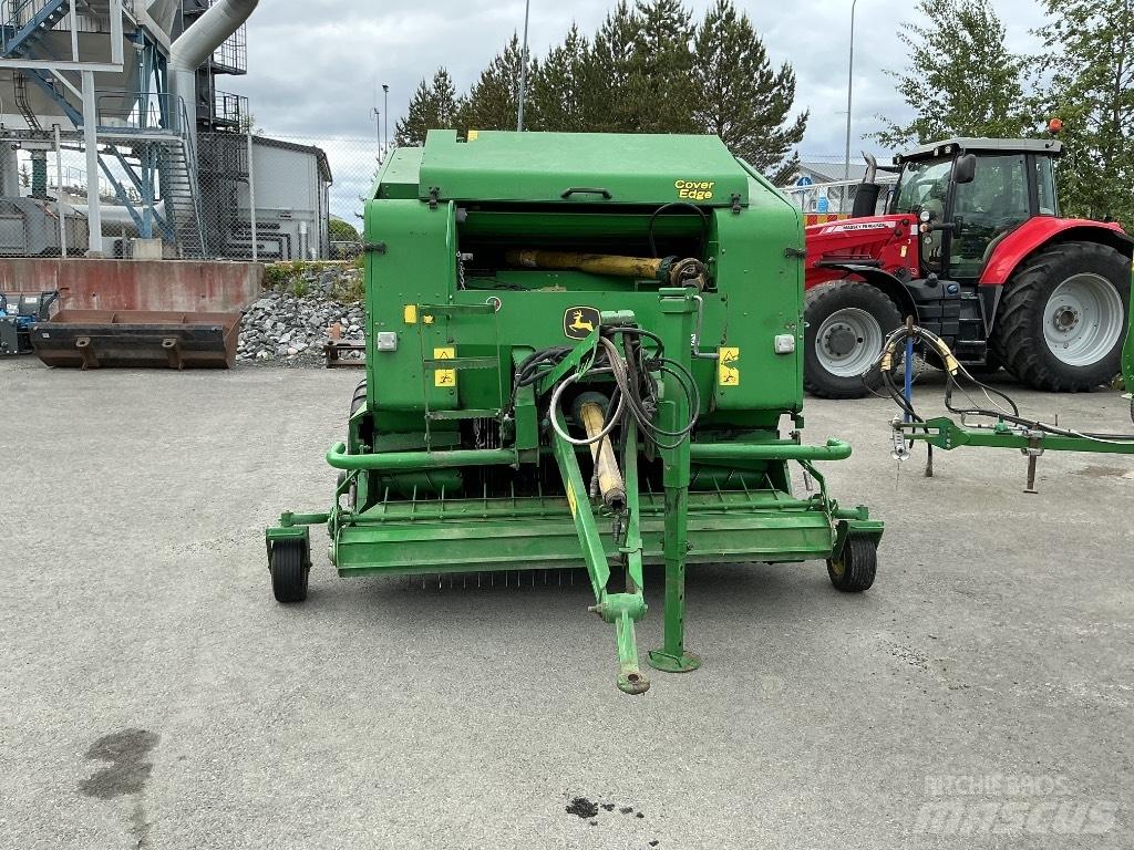 John Deere 644 Presse à balle ronde