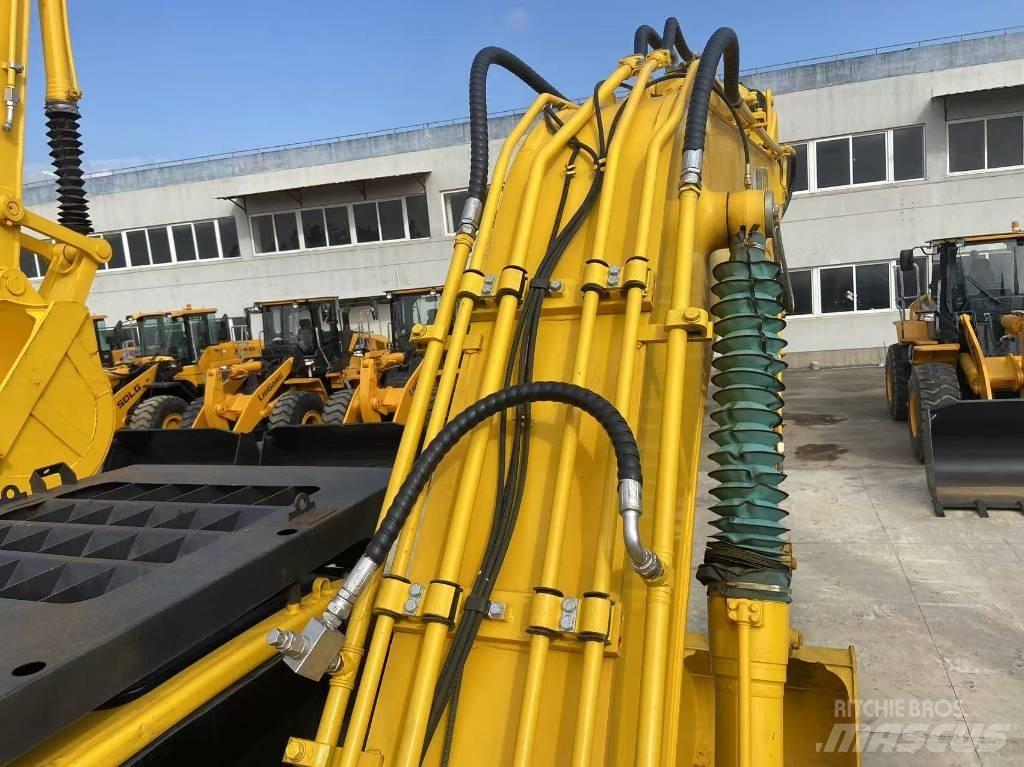 Komatsu PC 220-8 Pelle sur chenilles