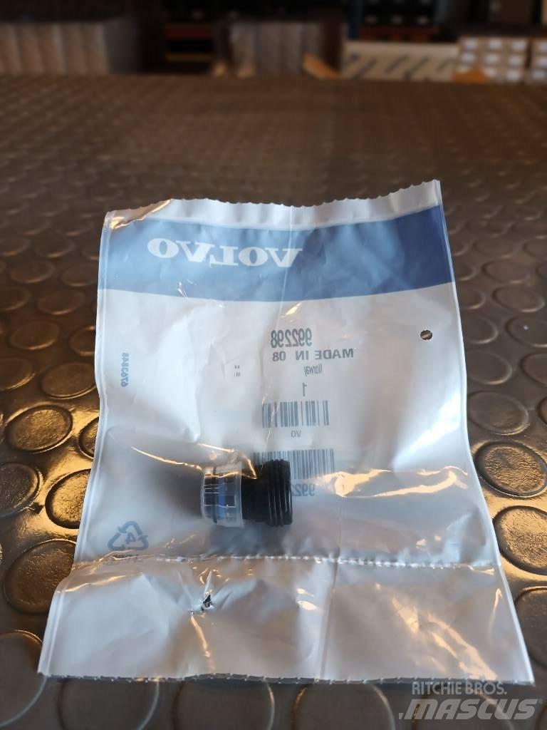 Volvo NIPPLE 992298 Transport - Autres