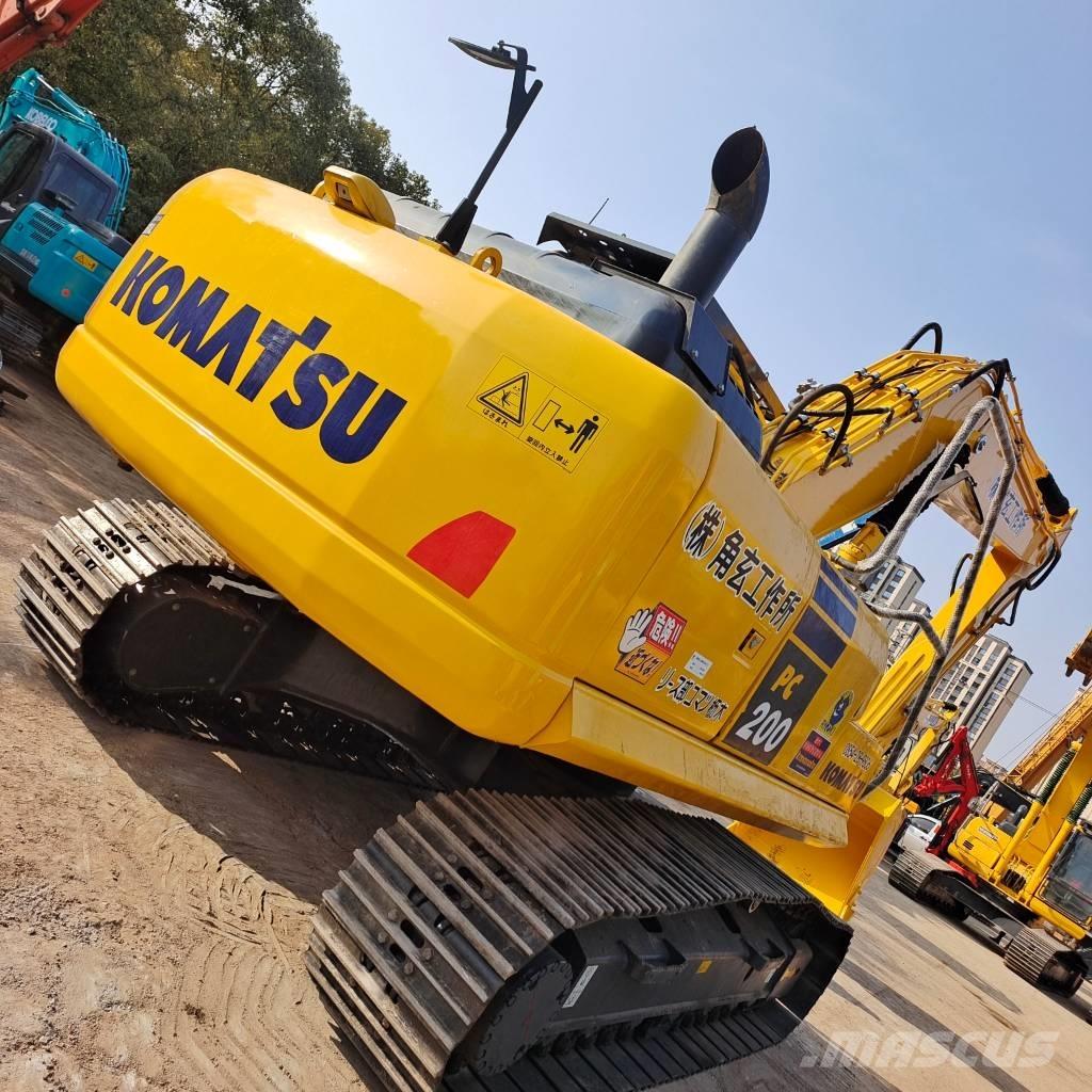 Komatsu PC 200-8 Pelle sur chenilles