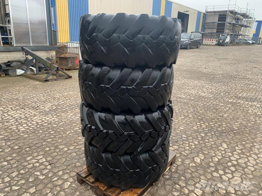Michelin XF Pneus, roues et jantes