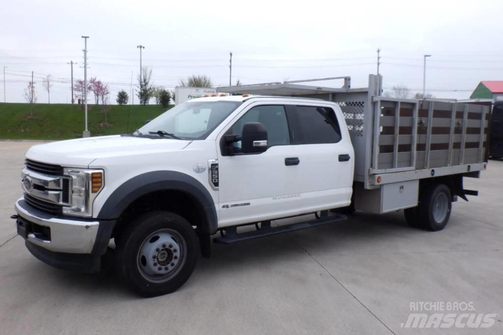 Ford F 550 XLT SD Camion plateau