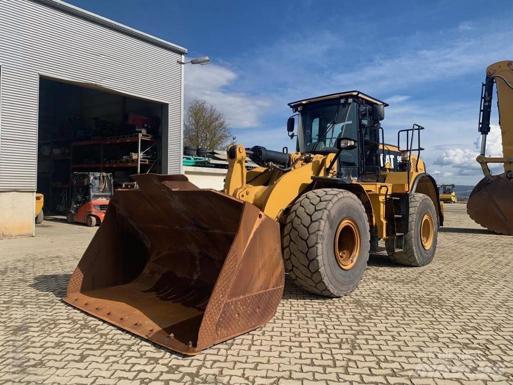 CAT 966K XE Chargeuse sur pneus
