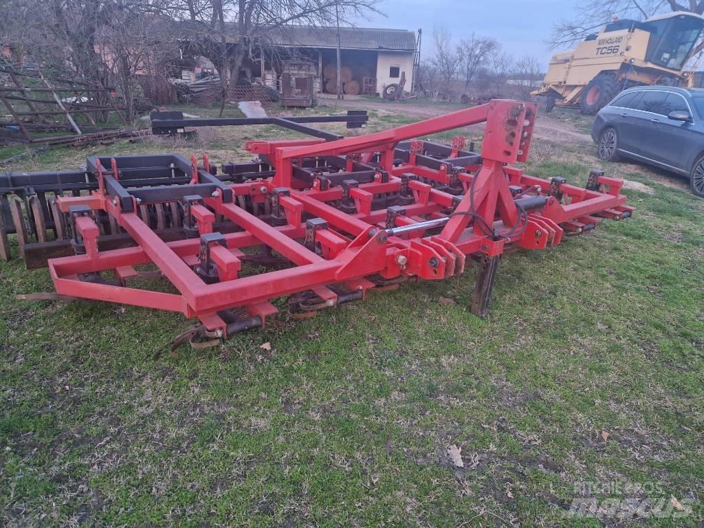 Simba 4.70 Déchaumeur, cultivateur
