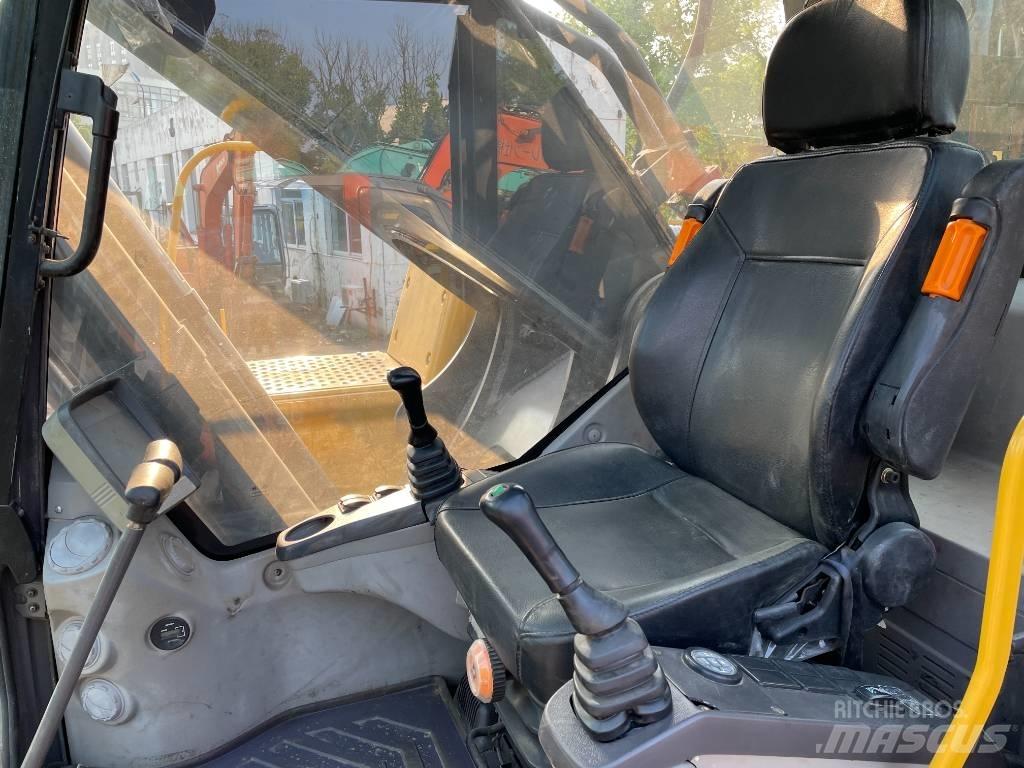 Volvo EC 80D Pelle sur chenilles